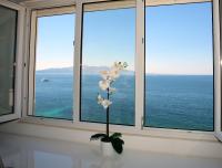 Appartamento Comfort con 1 Camera da Letto, Balcone e Vista Mare