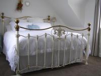 Camera Matrimoniale con Vista Giardino