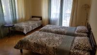 Chambre Triple avec Salle de Bains Privative Séparée