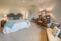 B&B Swinton - The Wheatsheaf Hotel and Restaurant - Bed and Breakfast Swinton