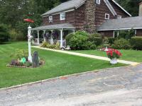 Cave Mountain Motel - B&B