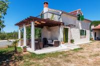 Traditional Holiday Home Rita - B&B