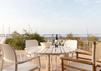 Estudio con terraza y vistas al mar