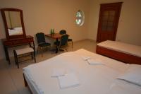 Chambre Triple Basique avec Salle de Bains Commune