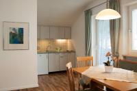 Apartment with Mountain View