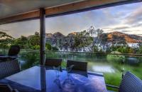 Cove Beach Apartment 2 - B&B Coles Bay