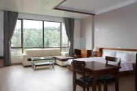 Studio Apartment with Mountain View