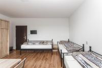 Vierpersoonskamer met Gedeelde Badkamer