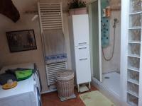Tweepersoonskamer met Gedeelde Badkamer