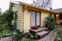 Hummingbird Garden Retreat - B&B Santa Rosa