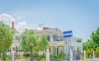 Olivera Apartments - B&B Skála Rachoníou