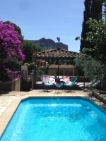 BY Cassis chambre privée dans maison familiale - B&B Cassis