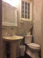 Private Familiensuite mit zwei Schlafzimmern im Keller
