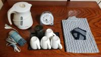 Tweepersoonskamer met 2 Aparte Bedden en Gedeelde Badkamer
