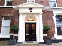 B&B Leeds - The Scott at Claremont Serviced Apartments - Bed and Breakfast Leeds