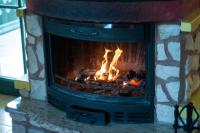 Apartment with Mountain View