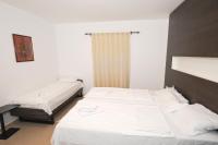 Apartamento con vistas al jardín
