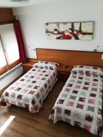 Twin Room with Private Bathroom