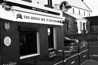 Maddens Bridge Bar & Guesthouse - B&B Bundoran