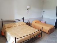 Triple Room with Shared Bathroom