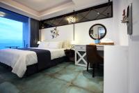 Deluxe Double Room with Balcony and Bathtub