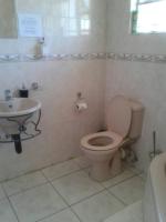 Camera Familiare con Bagno in Comune