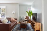 Three-Bedroom on South Street Apt 5, Apartments - Boston
