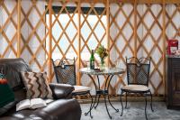 Keuka (Glamour Camping Yurt)