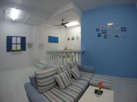 B&B Cukai - Little Blue House Kemaman Guesthouse - Bed and Breakfast Cukai