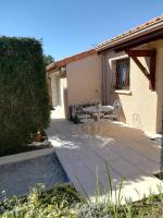 Le ti'Roussat - Ferienwohnung Saint-André-de-Cubzac