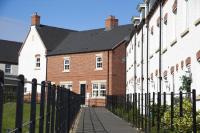 B&B Castle Donington - DBS Serviced Apartments - The Stretton - Bed and Breakfast Castle Donington