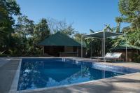 Habitación Doble con vistas a la piscina