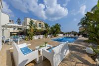 Protaras Holiday Villa Alexa - Bed and Breakfast Protaras