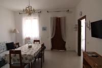 Casa con 2 Camere da Letto - Piano Terra