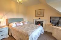 Double Room with Private External Bathroom