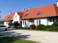 KARÁM Vendégház és Lakásétterem - Ferienwohnung Nagybajcs