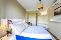 Doppelzimmer mit Balkon und Meerblick