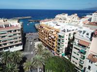 Large Penthouse with Sunny Terrace - B&B