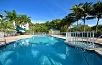 B&B Key West - Sunrise Suites Cayo Coco Suite #208 - Bed and Breakfast Key West