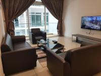 3 Bedroom Apartment - 1 King Bed, 1 Queen Bed & 1 Single Bed - Room Only