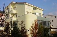 Apartments Luka 2 - Bed and Breakfast