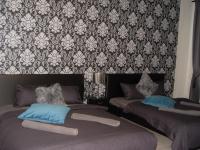 Appartamento con 3 Camere da Letto (10 Adulti)