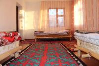 Posto Letto in Dormitorio Misto con 4 Letti