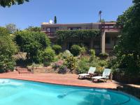 Camera Matrimoniale con Vista Piscina