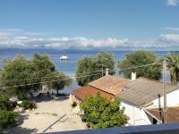 Studio mit seitlichem Meerblick