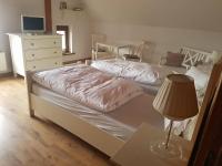Tweepersoonskamer met Gedeelde Badkamer