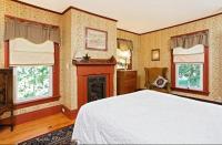 Kamer met Queensize Bed en Open Haard
