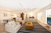 Alderly 8 Coastal Cove Retreat - B&B