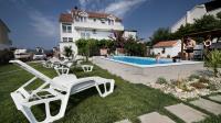 Appartamento con 1 Camera da Letto e Vista Piscina