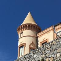 Starhost - CASTLE MEZZACAPO seaview terrace, garden and parking - B&B Minori